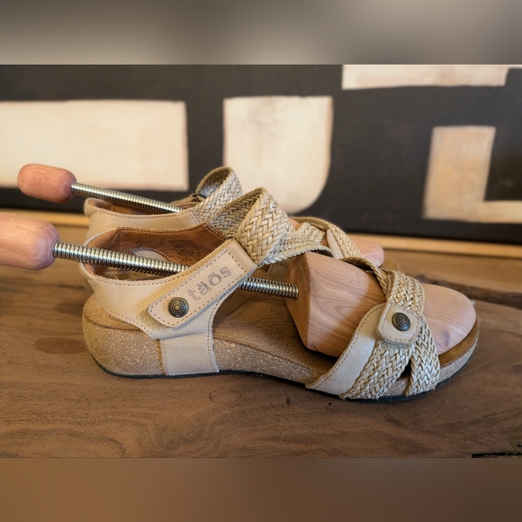 TAOS Trulie Beige Cork Slingback sandals Wedges size 8-8.5 US /EUR 39 Women’s - Picture 8 of 11